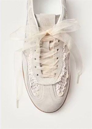 PRE-ORDER / Crochet cream leather sneakers Crochet Cream ALOHAS